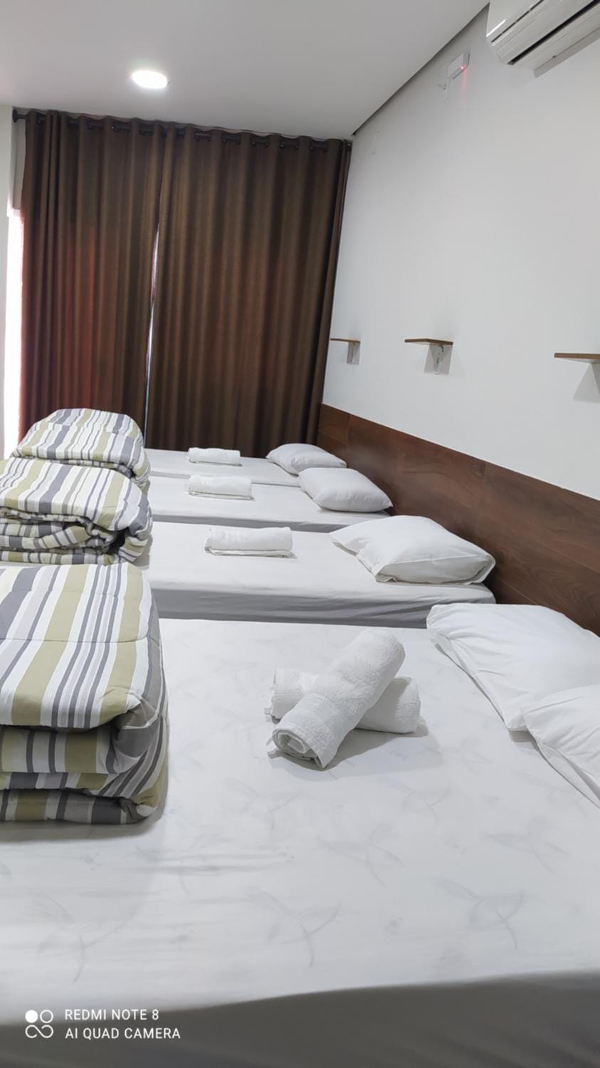 Flat familiar com ar,wi fi,cozinha e garagem House in State of São Paulo