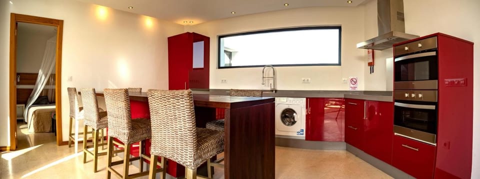 Casa Yuna with heated pool in El Roque Villa in Maxorata