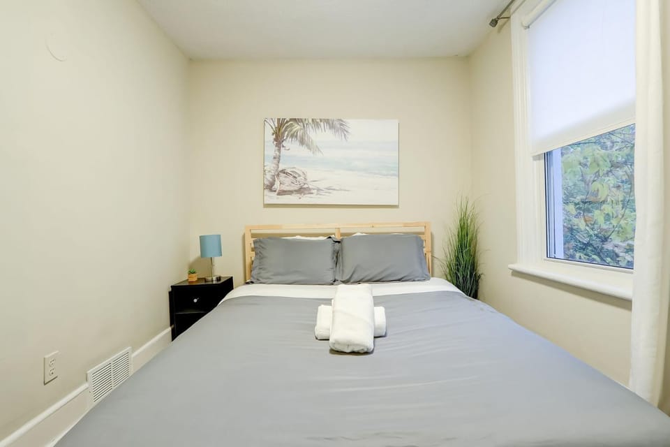 JstLikeHome - Central Suite Apartment in Gatineau
