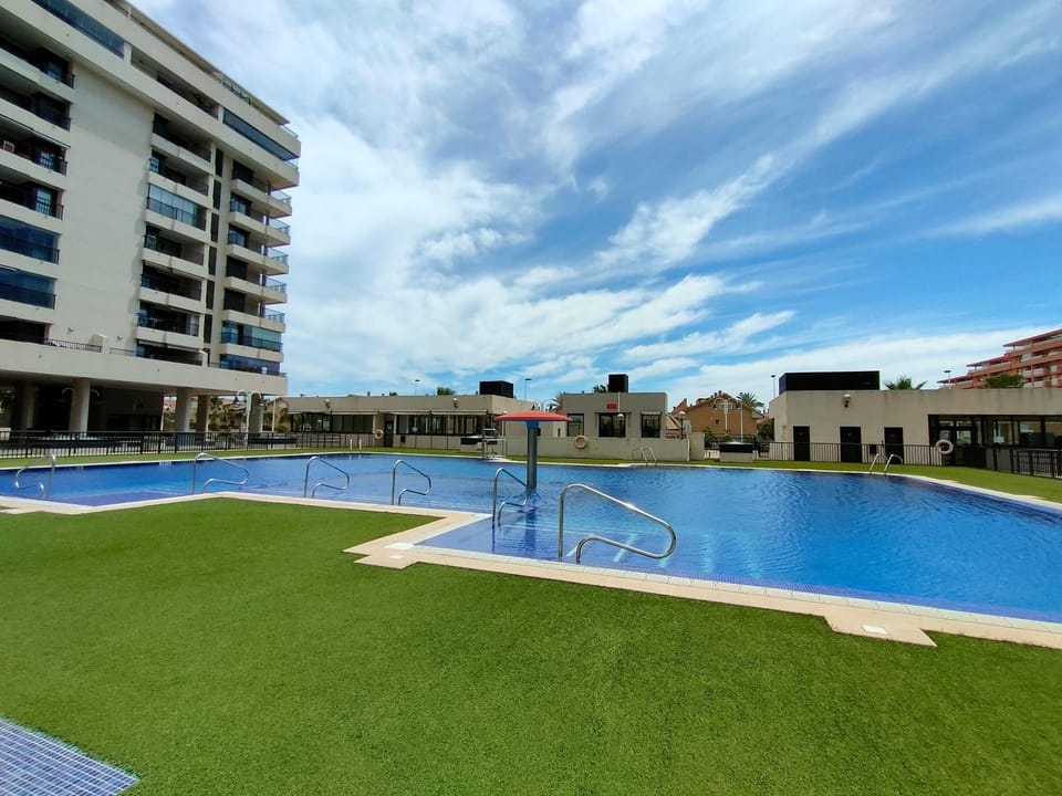 Property building, Garden, Public Bath
