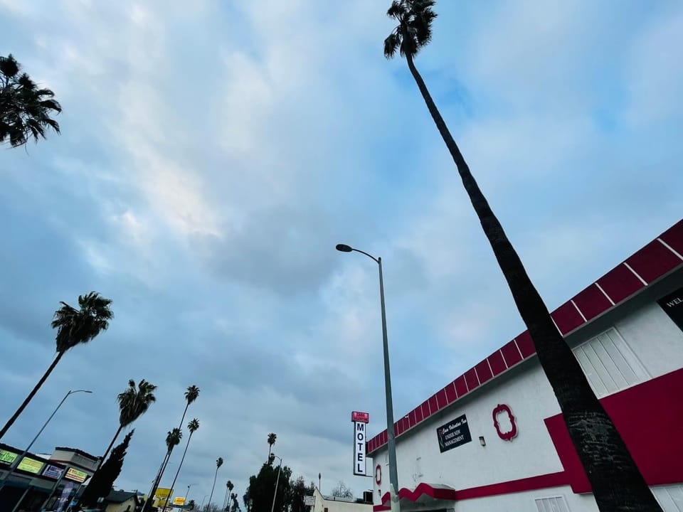 Casa Valentine Inn - Los Angeles Motel in Los Angeles