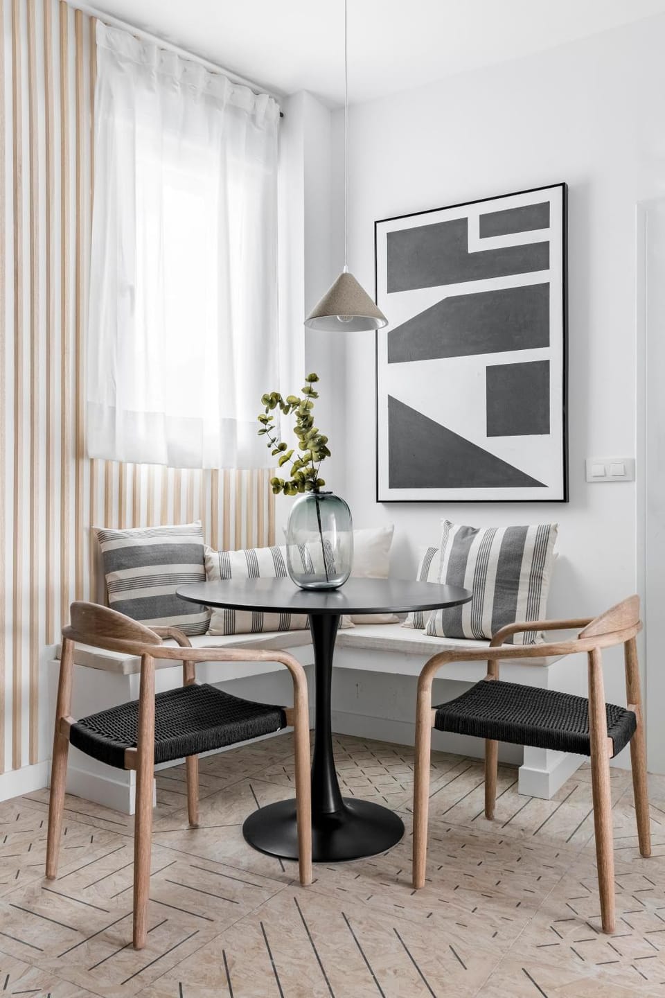 Seating area, Dining area