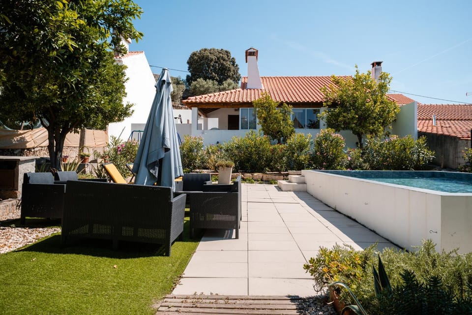 Property building, Patio, Spring, Garden, Garden view, Pool view, Swimming pool, sunbed