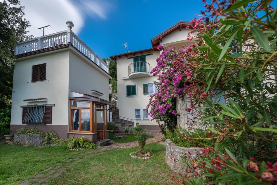 House H-ELIOS House in Lovran