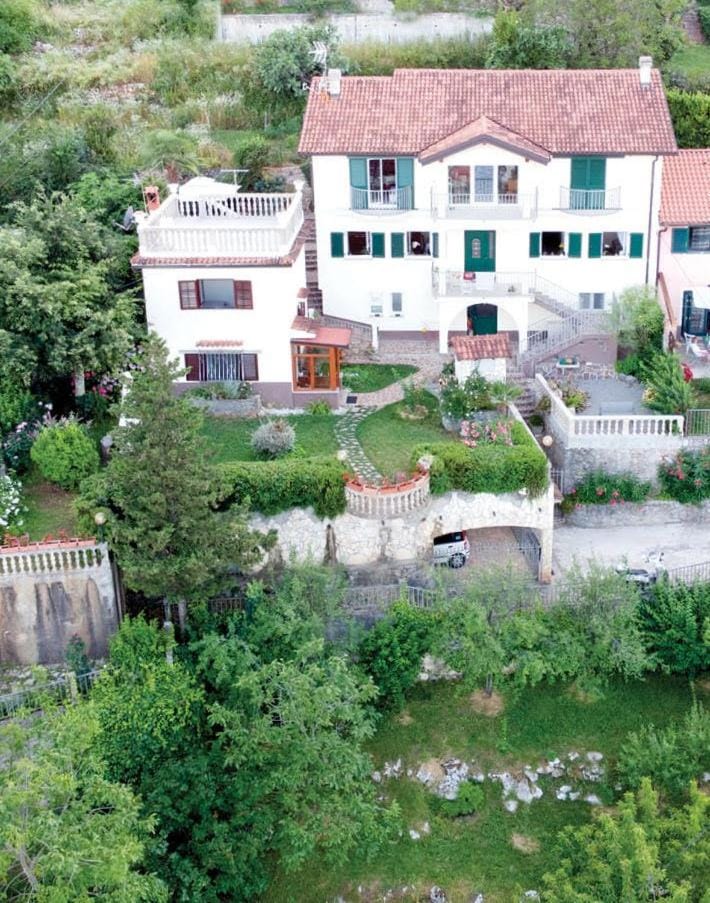 House H-ELIOS House in Lovran