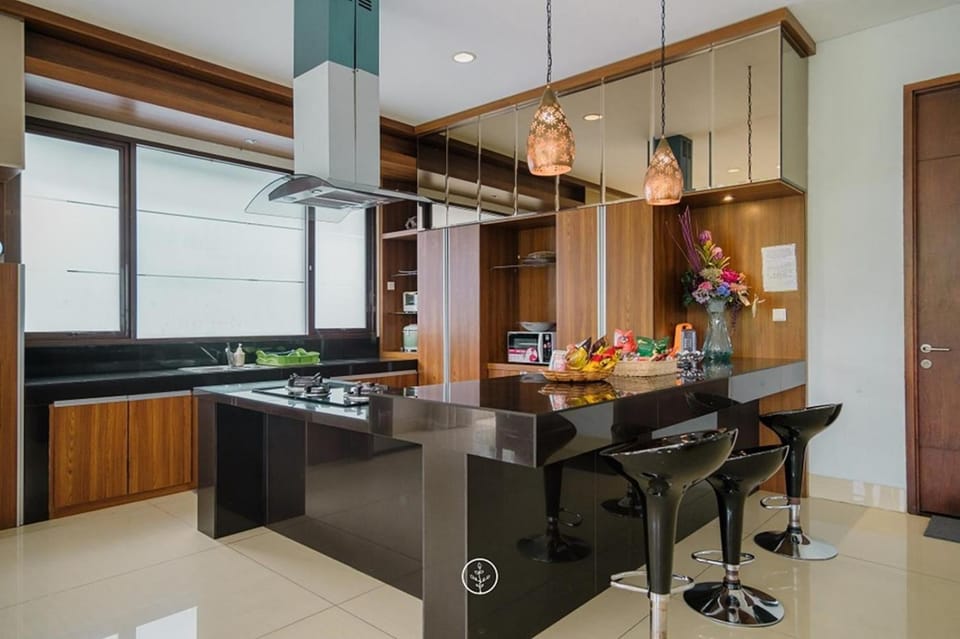 Kitchen or kitchenette, kitchen, kitchen