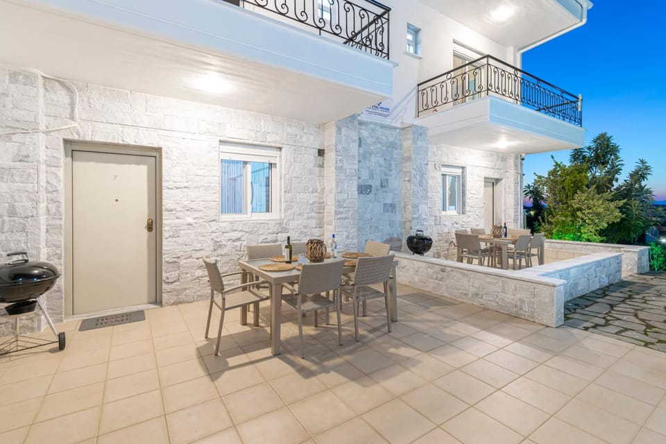 Crystal House Apartment in Halkidiki
