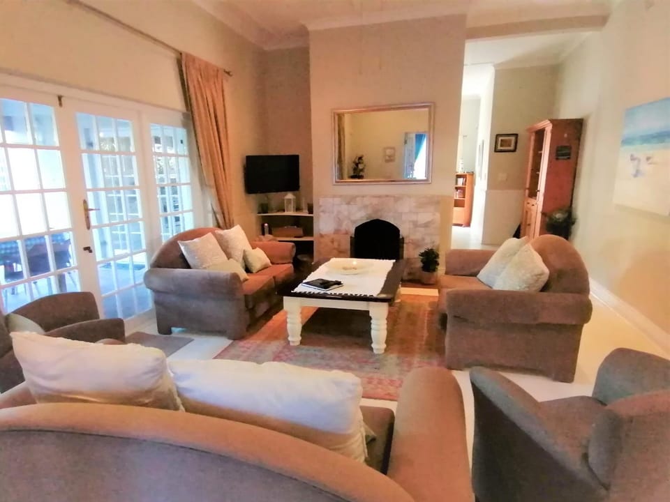 Summer House Villa in Hermanus