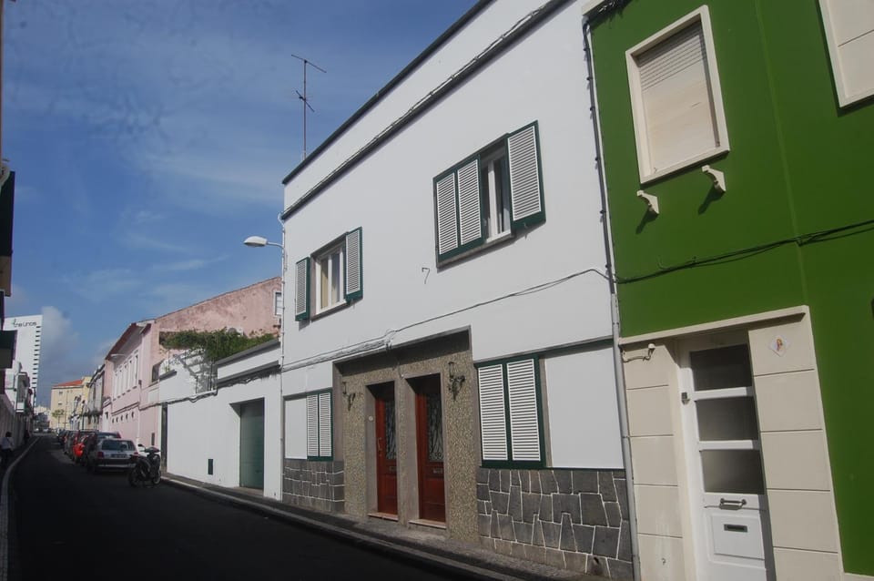 Quinta das Glicínias House in Ponta Delgada