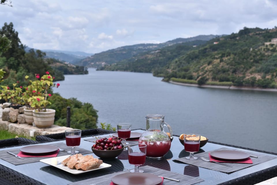 Balcony/Terrace, River view
