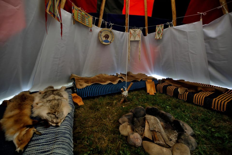Fort Wapiti Luxury tent in Lesser Poland Voivodeship