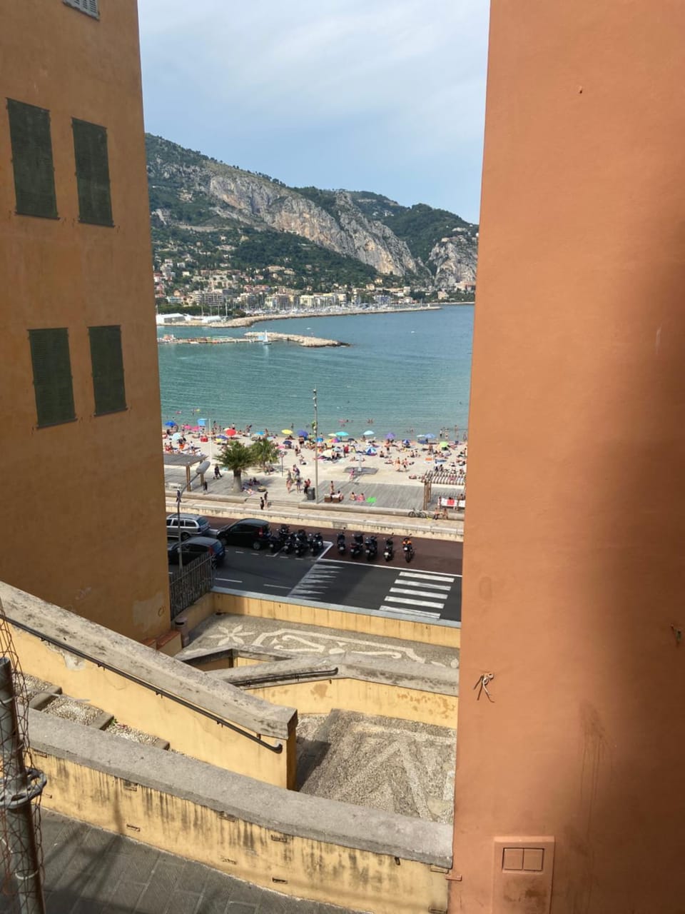 Mountain view, Sea view
