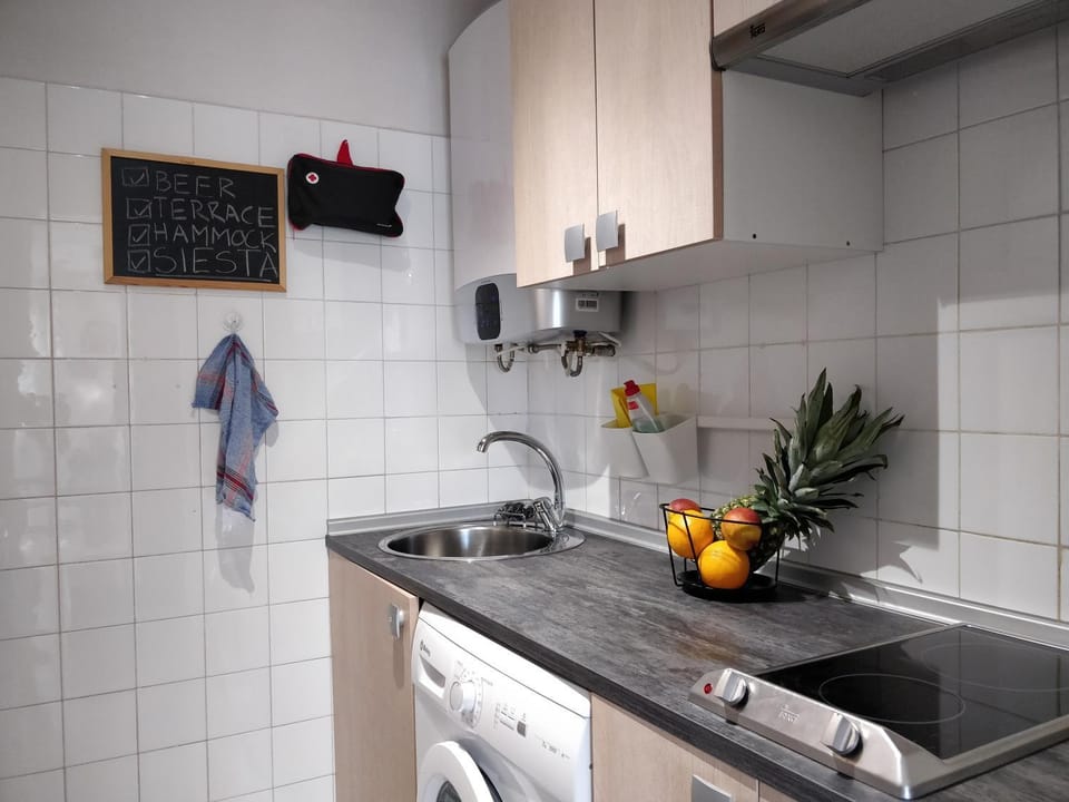 Kitchen or kitchenette, Logo/Certificate/Sign