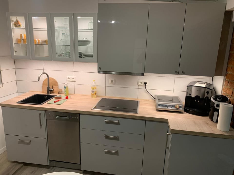 Communal kitchen, kitchen