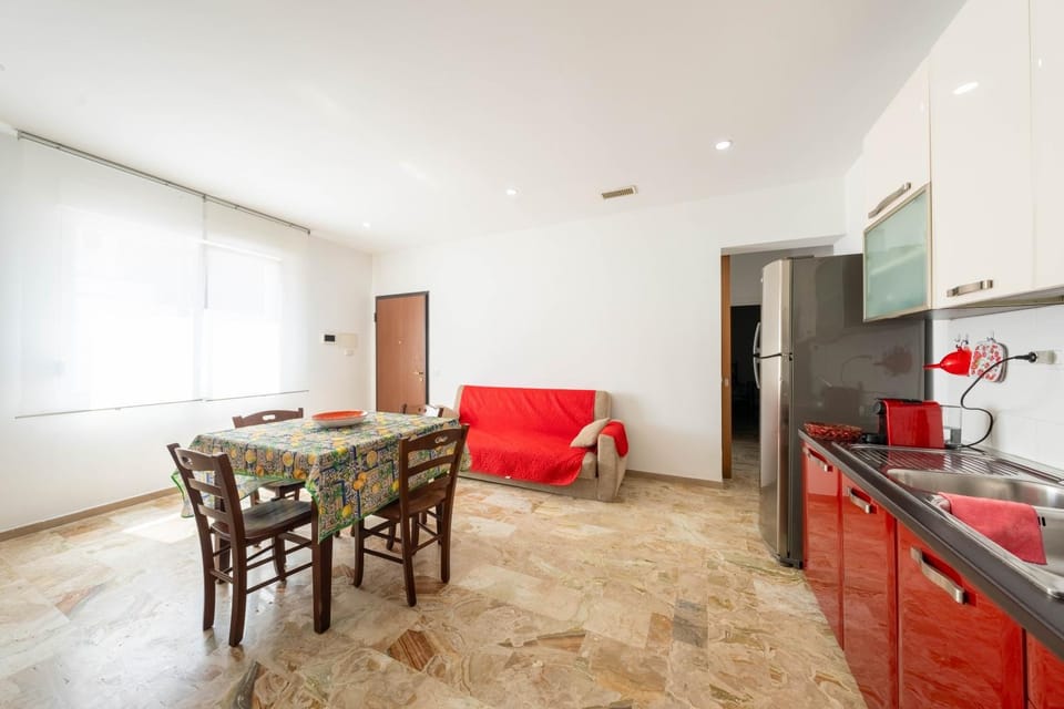 Living room, Dining area, kitchen