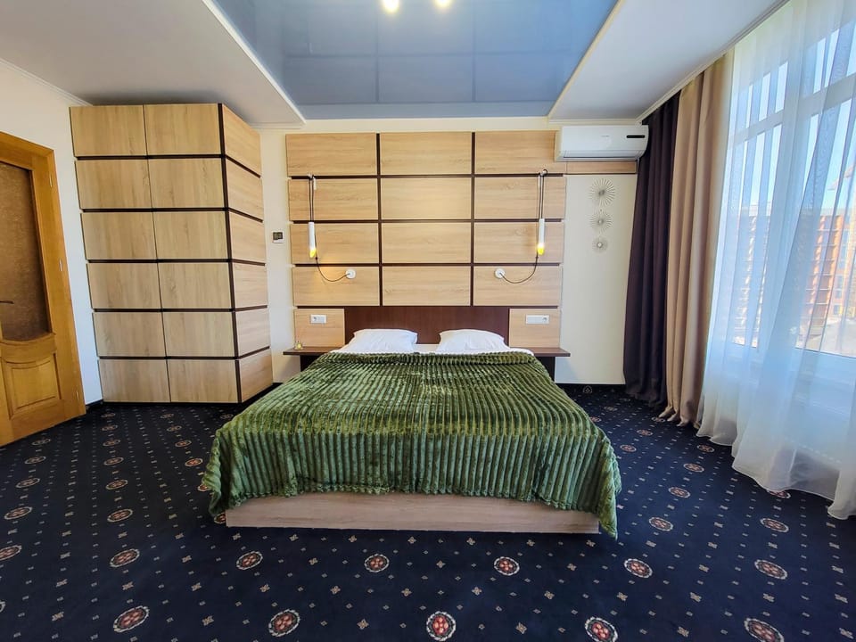 Bed, Photo of the whole room