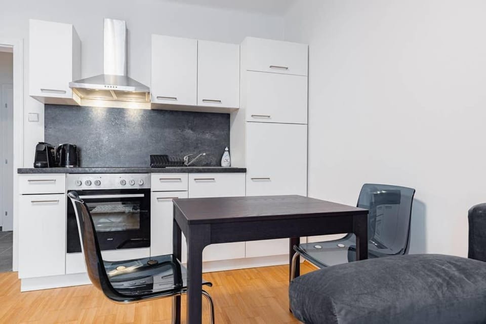 Kitchen or kitchenette, Seating area, pet friendly