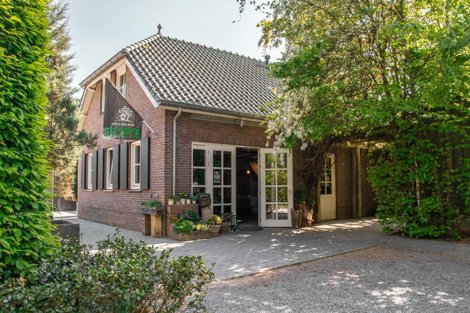 Property building, Lobby or reception