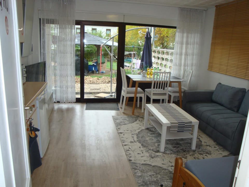 Tac Home 2-Zimmer Wohnung Apartment in Baden-Württemberg