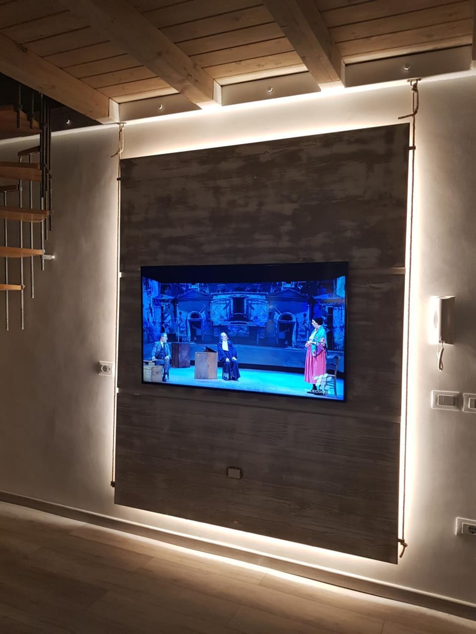 Communal lounge/ TV room