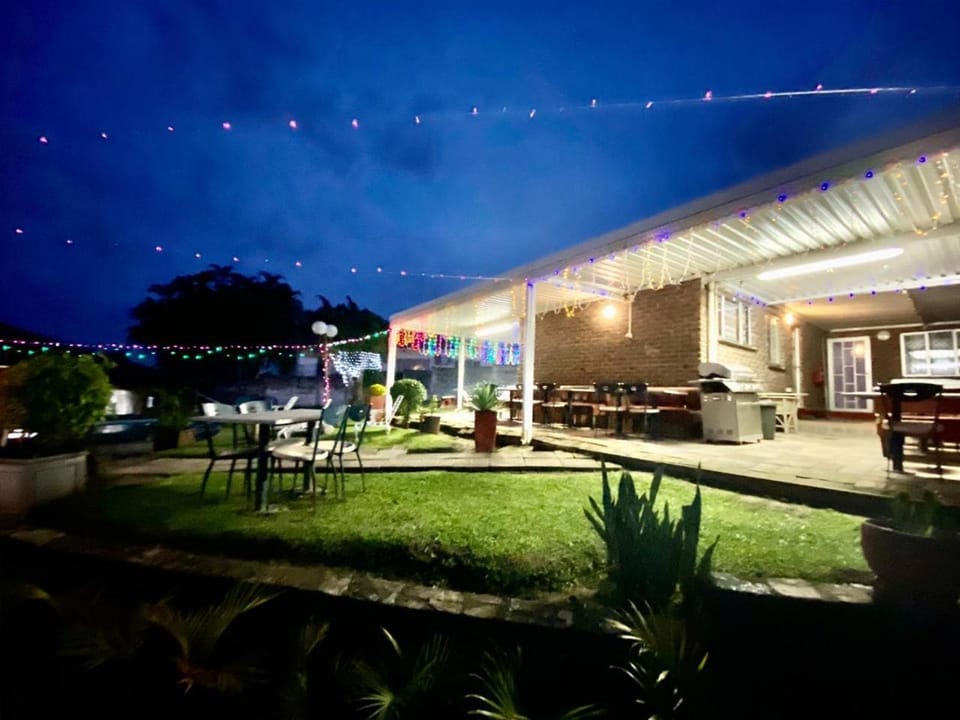 Night, Garden view