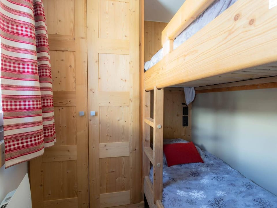 Superbe duplex rénové 3 ch, balcon, proche pistes, Val Thorens - FR-1-545-2 Apartment in Les Allues