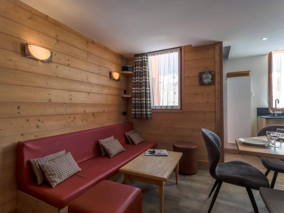 Superbe duplex rénové 3 ch, balcon, proche pistes, Val Thorens - FR-1-545-2 Apartment in Les Allues
