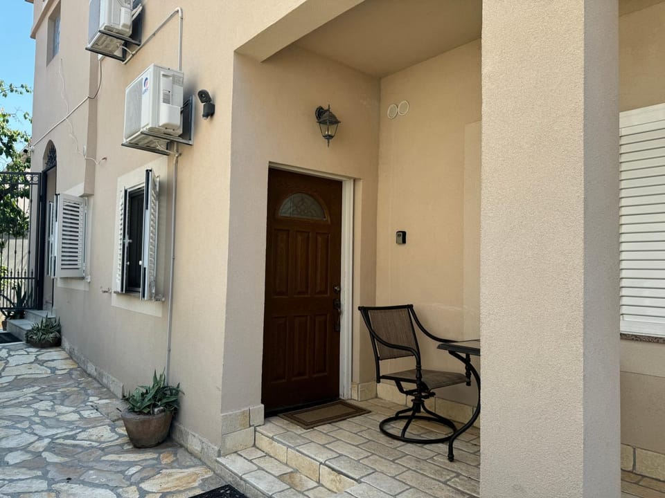 Property building, Balcony/Terrace