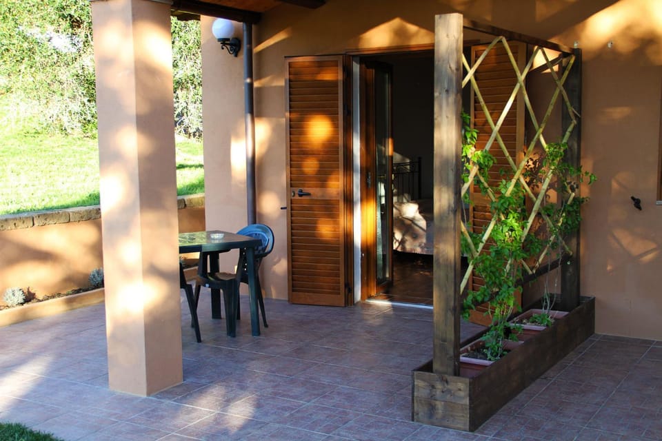 Patio, Day