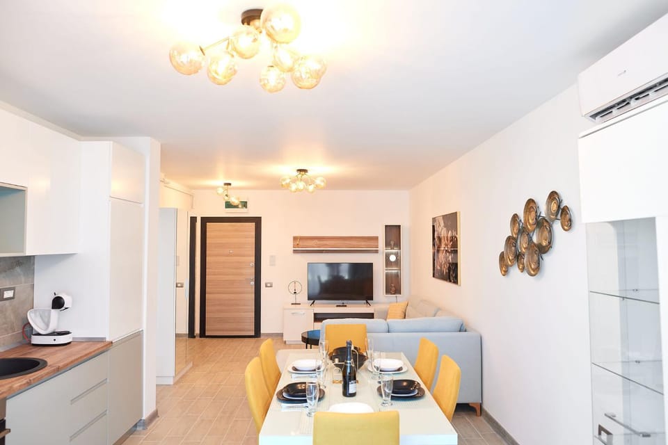 Mimosa Luxury Apartment 160 Spa n Pool beach resort Apartment in Constanța County