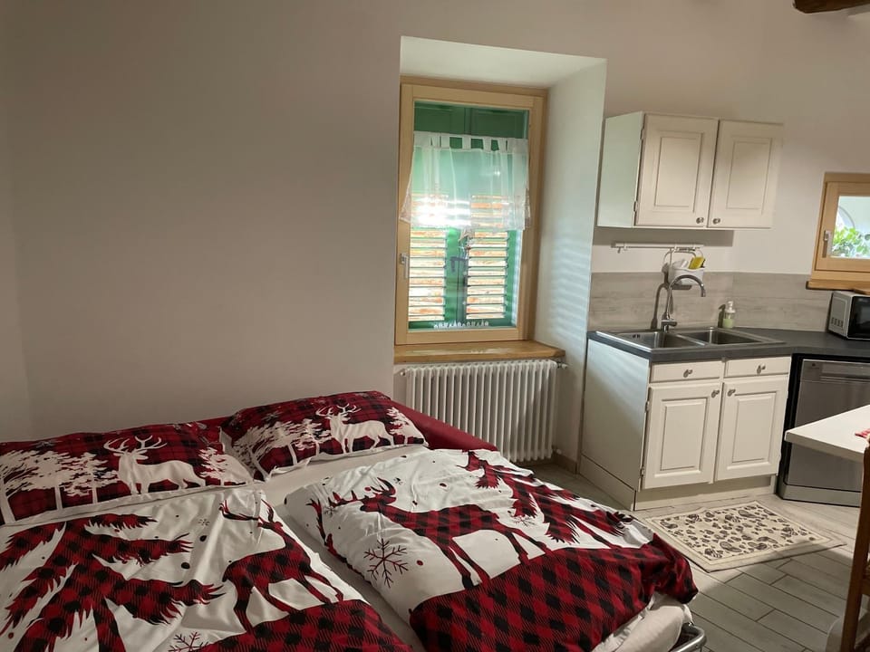 Living room, Bedroom