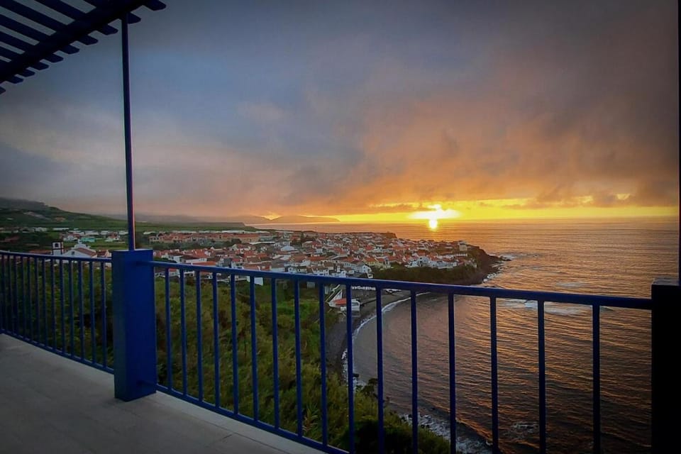 Natural landscape, View (from property/room), Balcony/Terrace, Sea view, Sunset