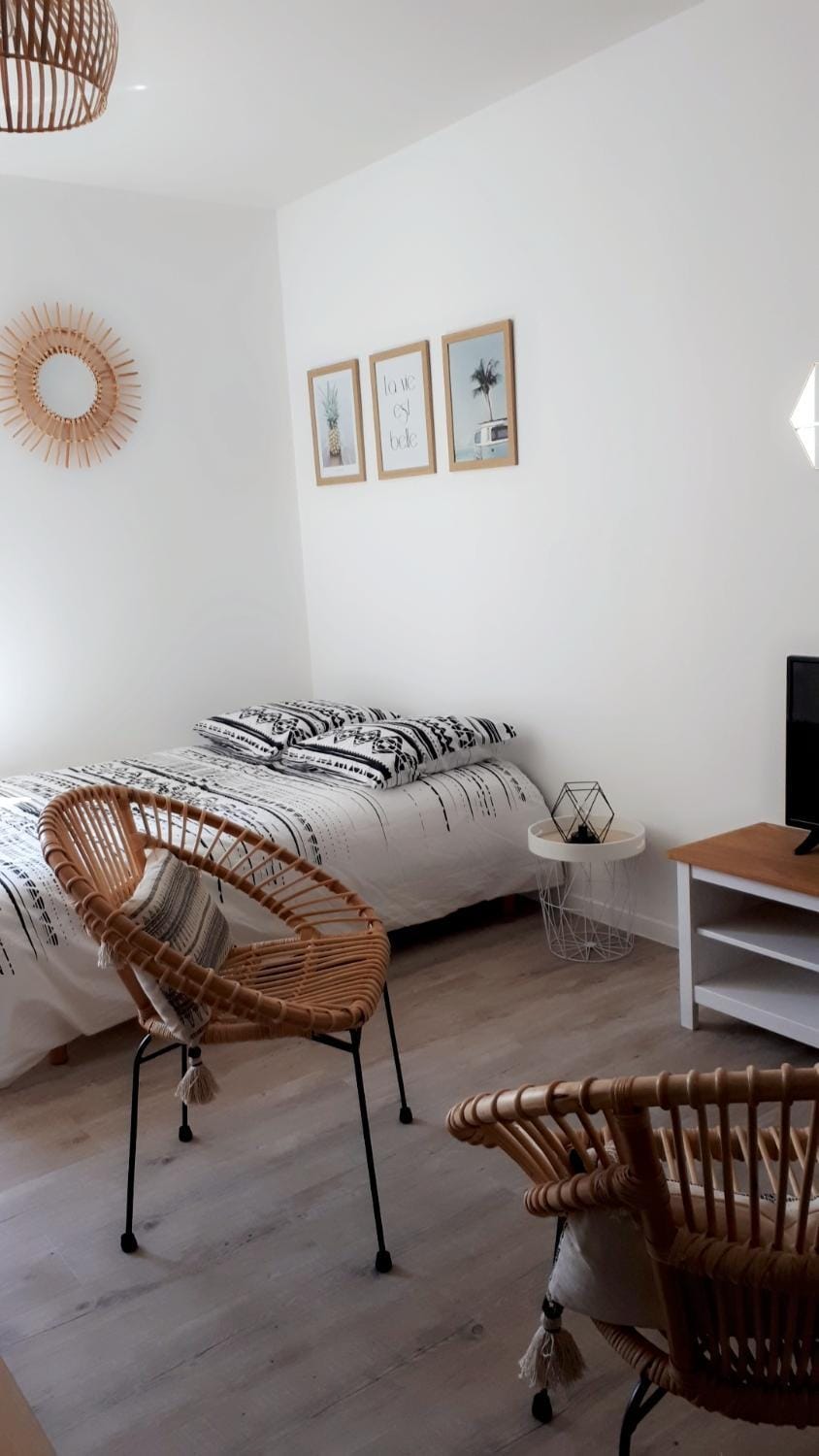 STUDIO ENTRE PLAGE ET PORT Apartment in Les Sables-d'Olonne