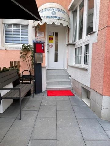 Property building, Facade/entrance