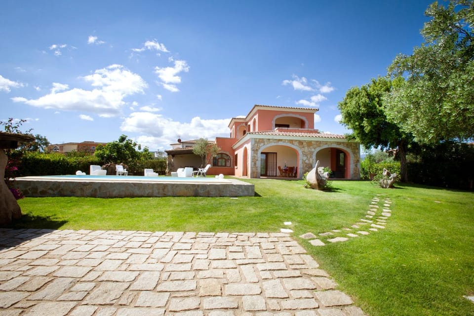 Villa Cedrino Villa in Sardinia