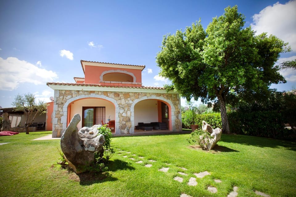 Villa Cedrino Villa in Sardinia