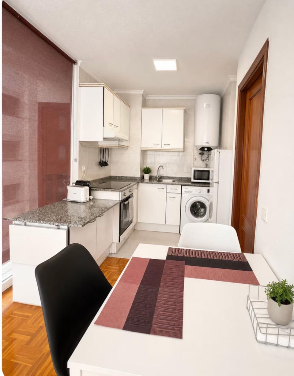 Pewini Playa Apartment in Gijón