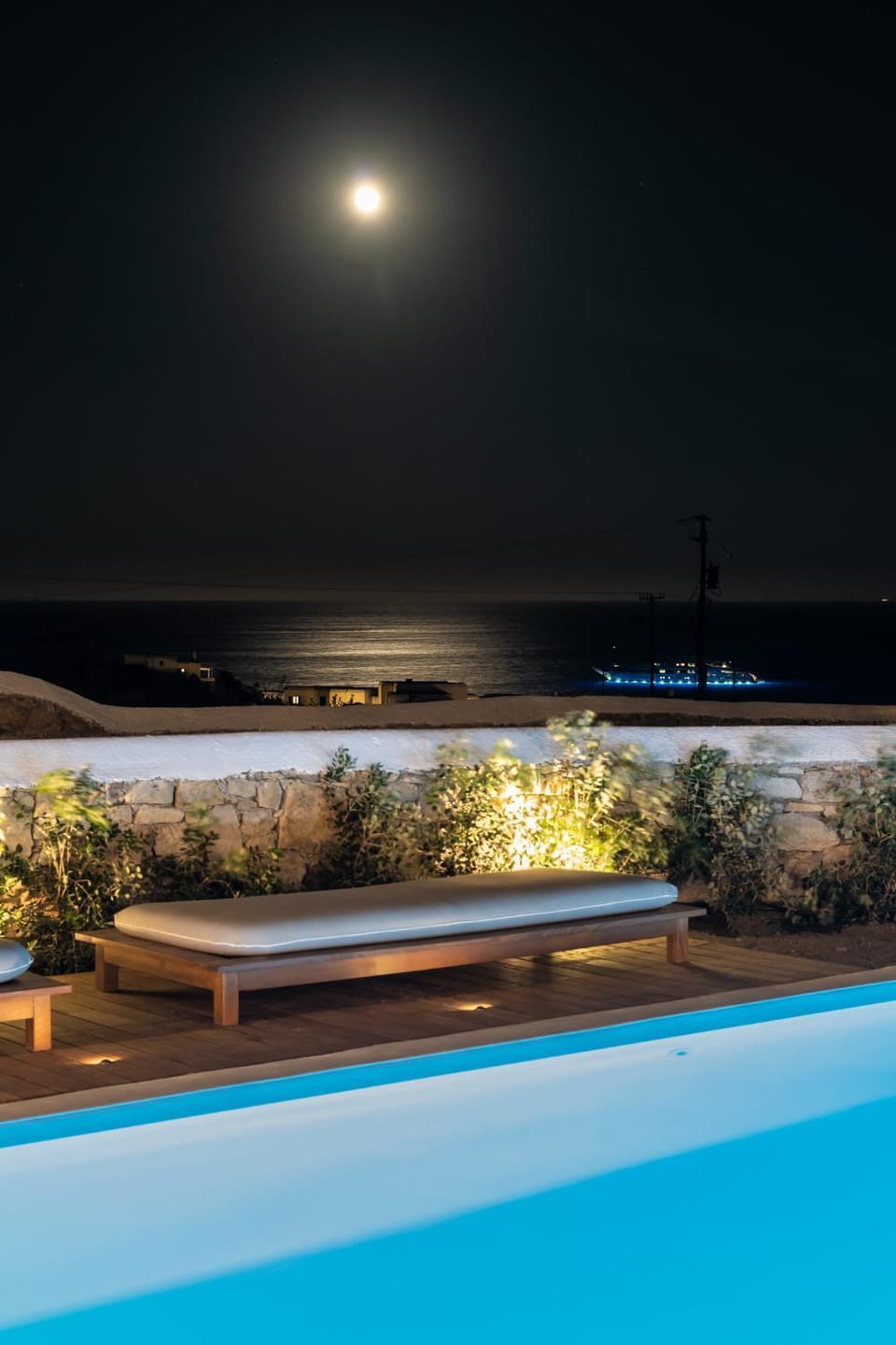 Night, Pool view, Sea view