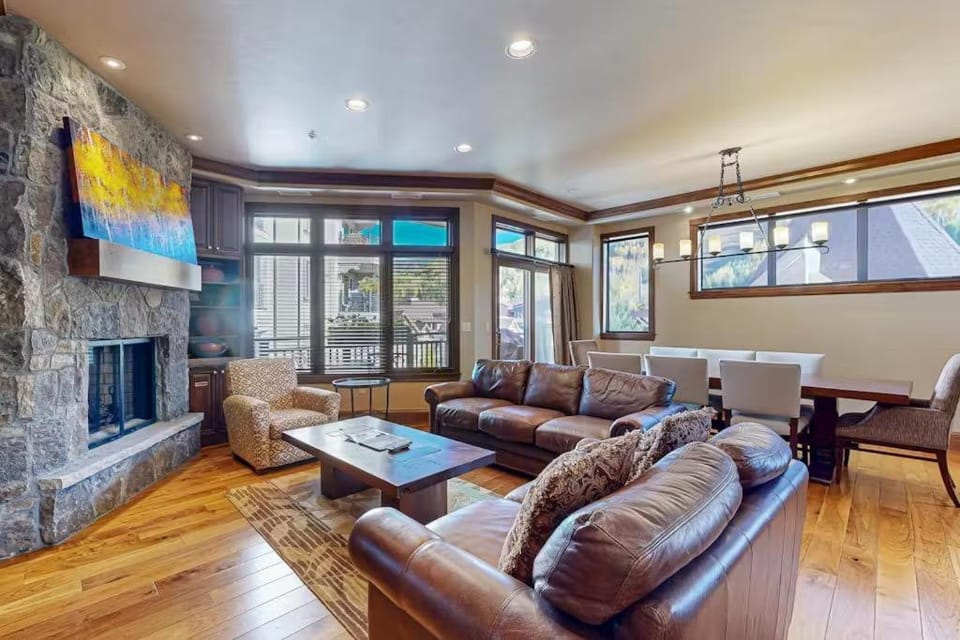 Vail Lion Square Lodge 3 Bedroom Residence Apartment in Lionshead Village Vail
