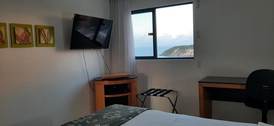 Bed, Natural landscape, TV and multimedia, Photo of the whole room, Bedroom, Mountain view
