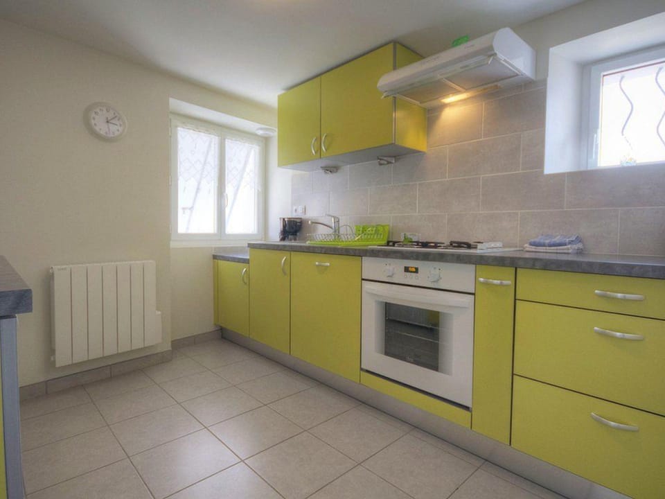 Gîte à proximité de la Loire avec Wi-Fi et équipement bébé - FR-1-306-814 House in Pays de la Loire