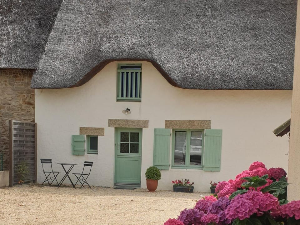 Chaumière rénovée avec jardin clos, proche de Guérande et des plages, idéale pour familles - FR-1-306-860 House in Pays de la Loire