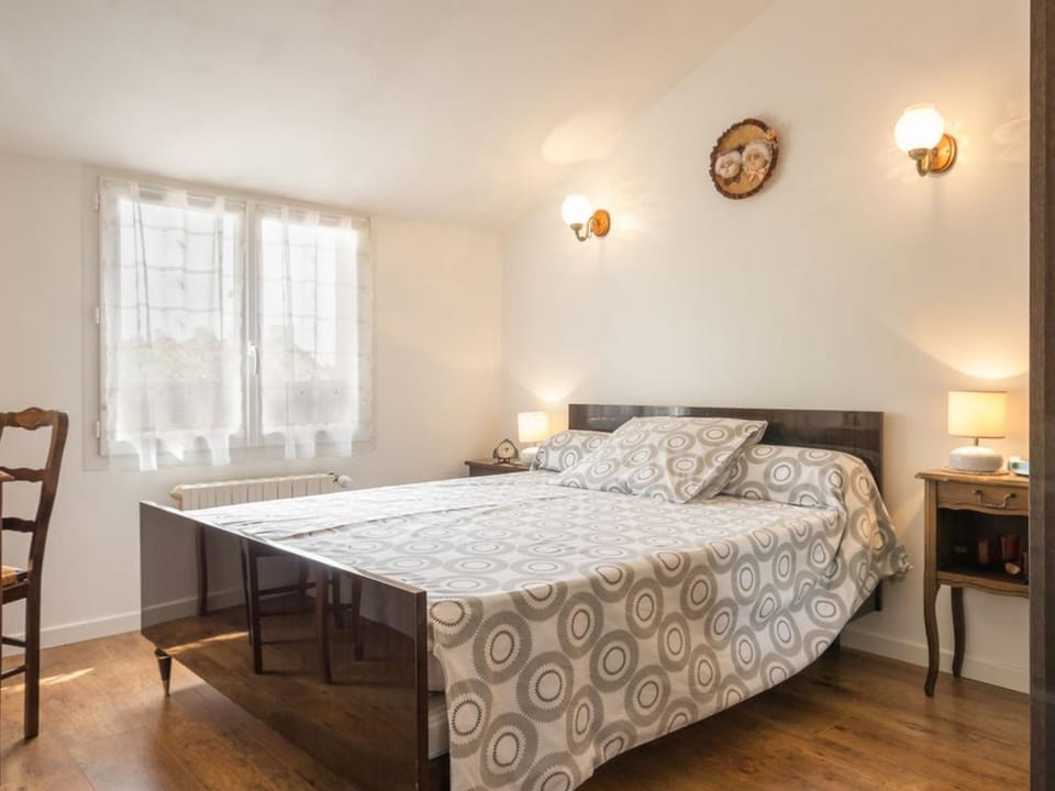 Gîte Confortable entre Nantes et la Mer avec Parking Sécurisé et Coin Détente Privé - FR-1-306-885 House in Pays de la Loire