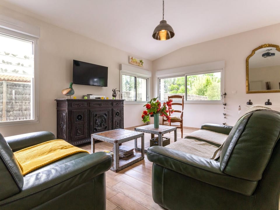 Gîte paisible avec grand jardin près du lac, ping-pong, vélo, climatisation, proche de Nantes et plages - FR-1-306-1056 House in Pays de la Loire