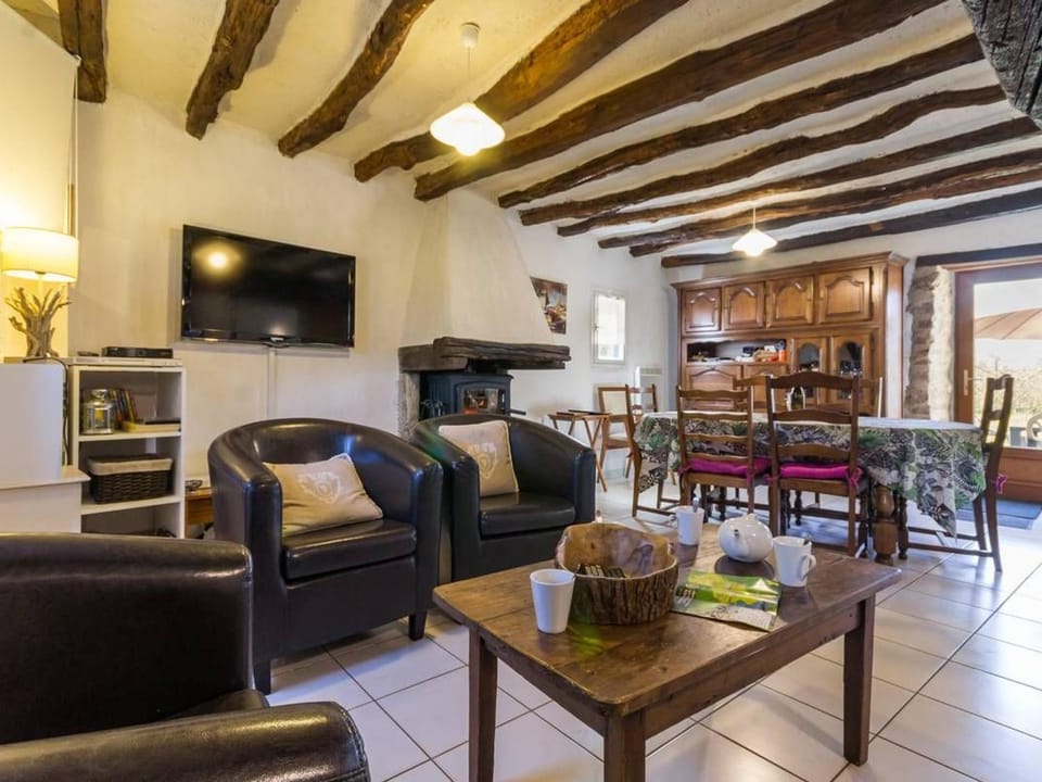 Charmante Chaumière dans le Parc de Brière avec Jardin, Proche Guérande - FR-1-306-1108 House in Pays de la Loire