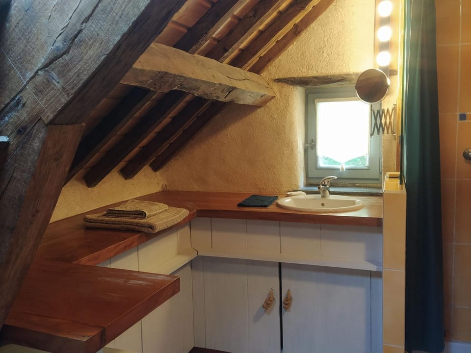 Gîte paisible en parc arboré, 3 ch., prox. Nantes/Rennes, équipements bébé, activités plein air - FR-1-306-1115 House in Pays de la Loire