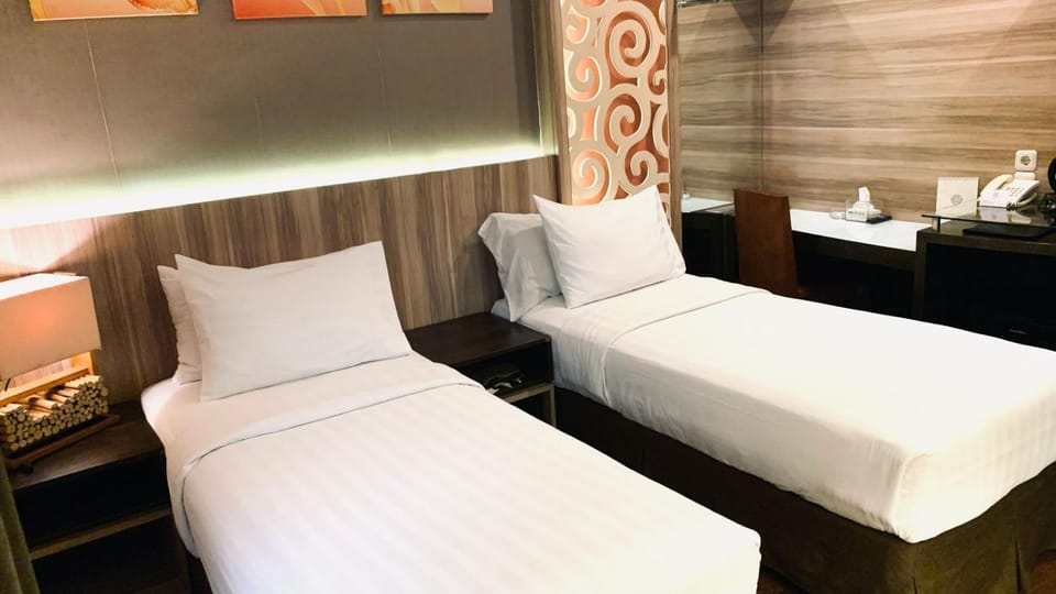 Oxville Hotel Hotel in Padang