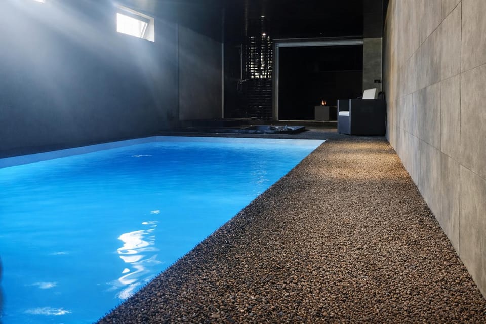 Pool view, Swimming pool