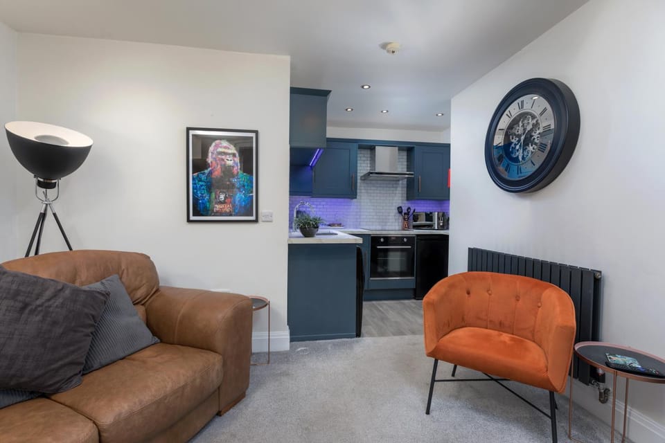 Kitchen or kitchenette, Living room, Seating area