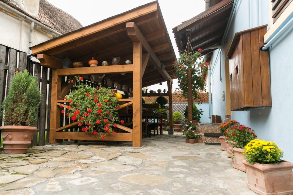 Inner courtyard view